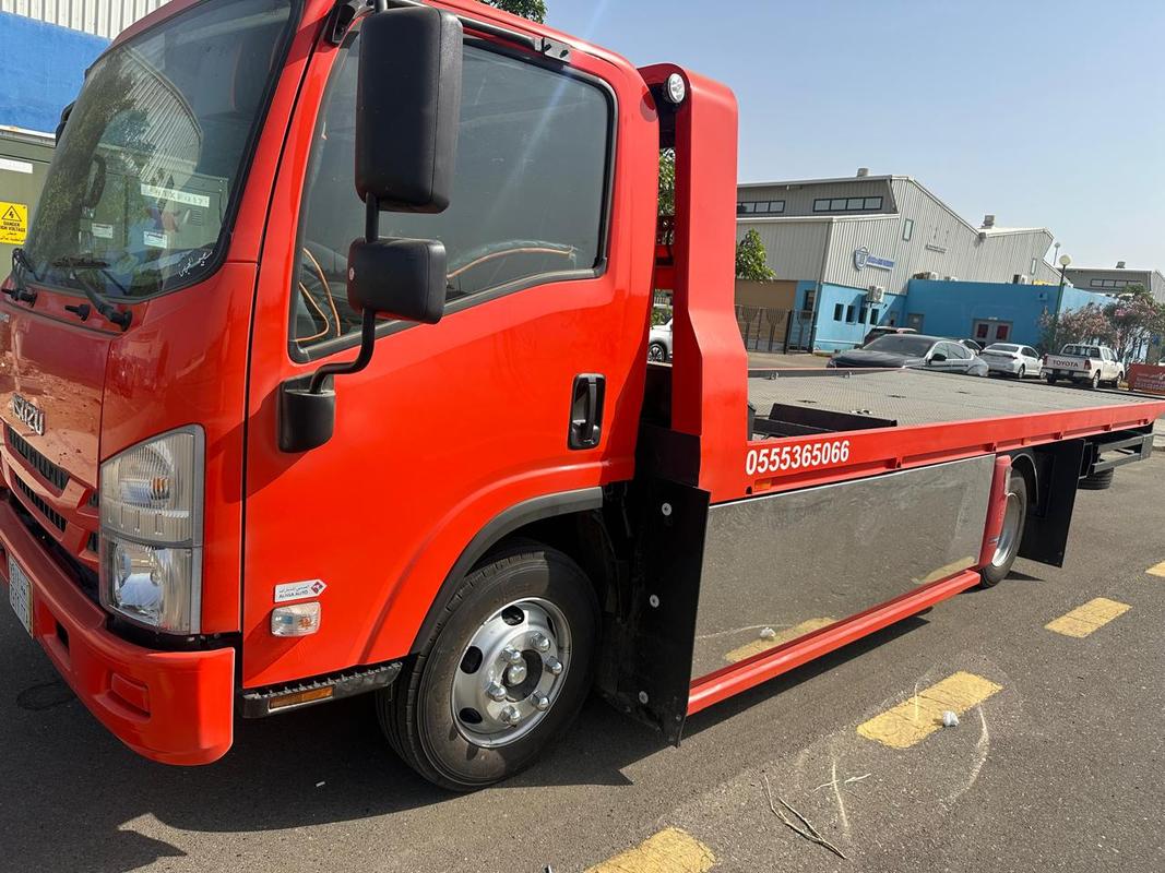 سطحة ينبع لنقل السيارات